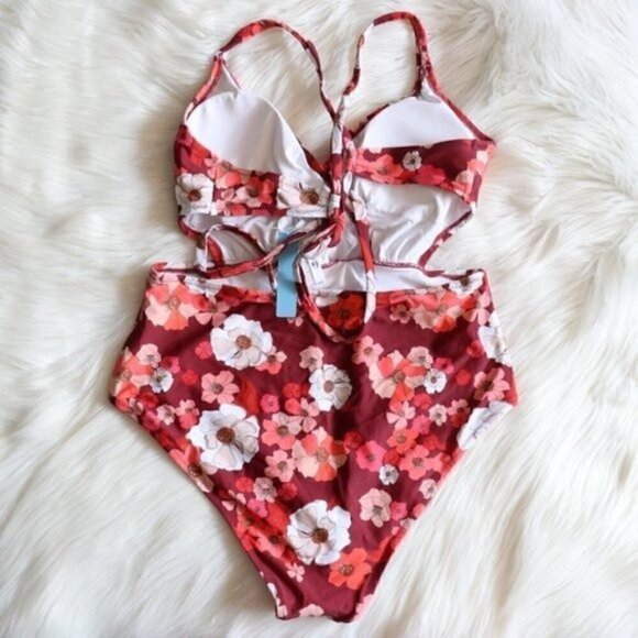 NWT Red White Plus Size One Piece Swimsuit Size 2X Floral Print Fourth Of July - Picture 6 of 10
